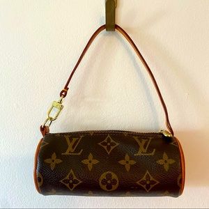 Louis Vuitton Papillon pouch